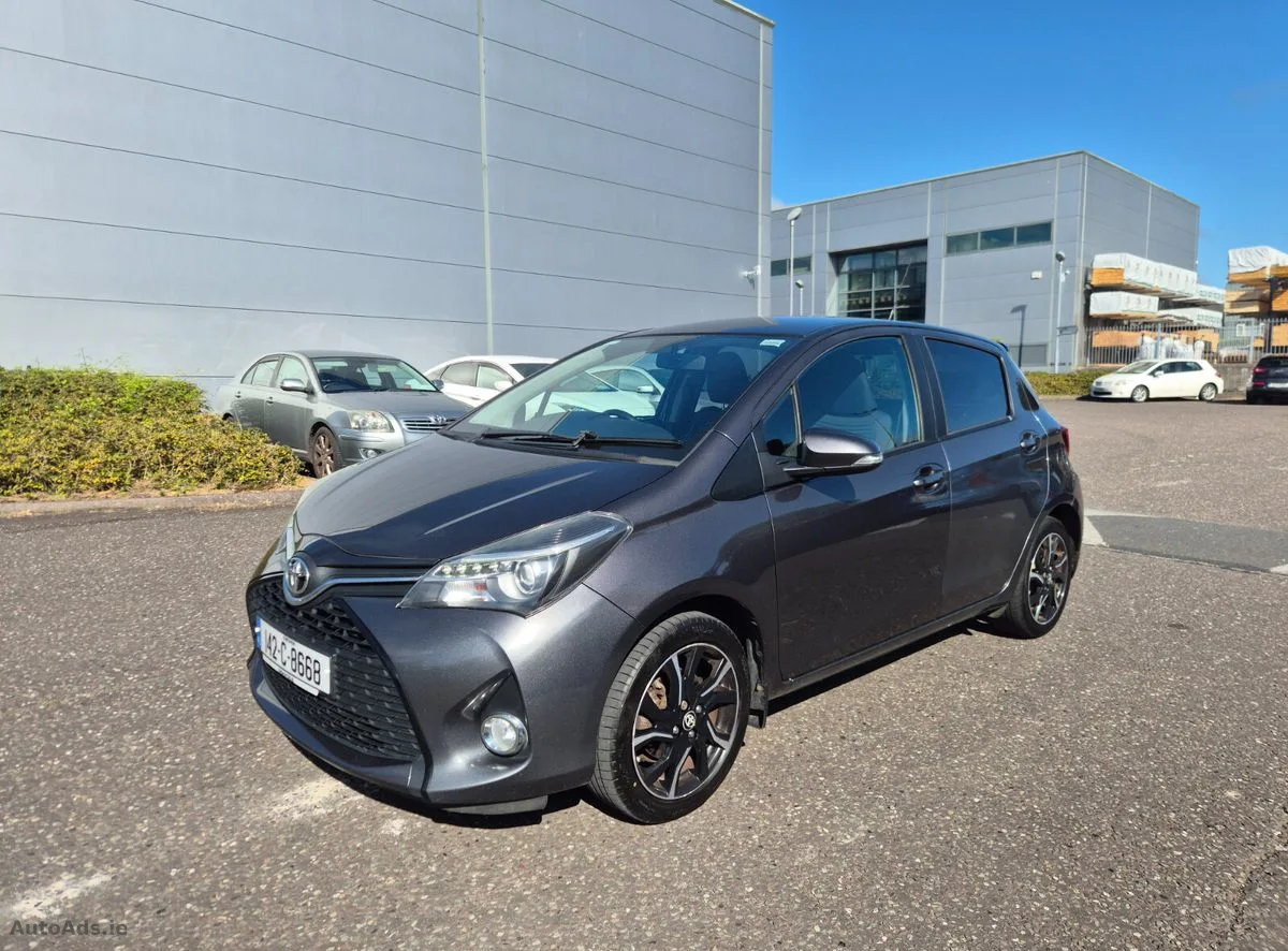2014 Toyota Yaris – photo 4