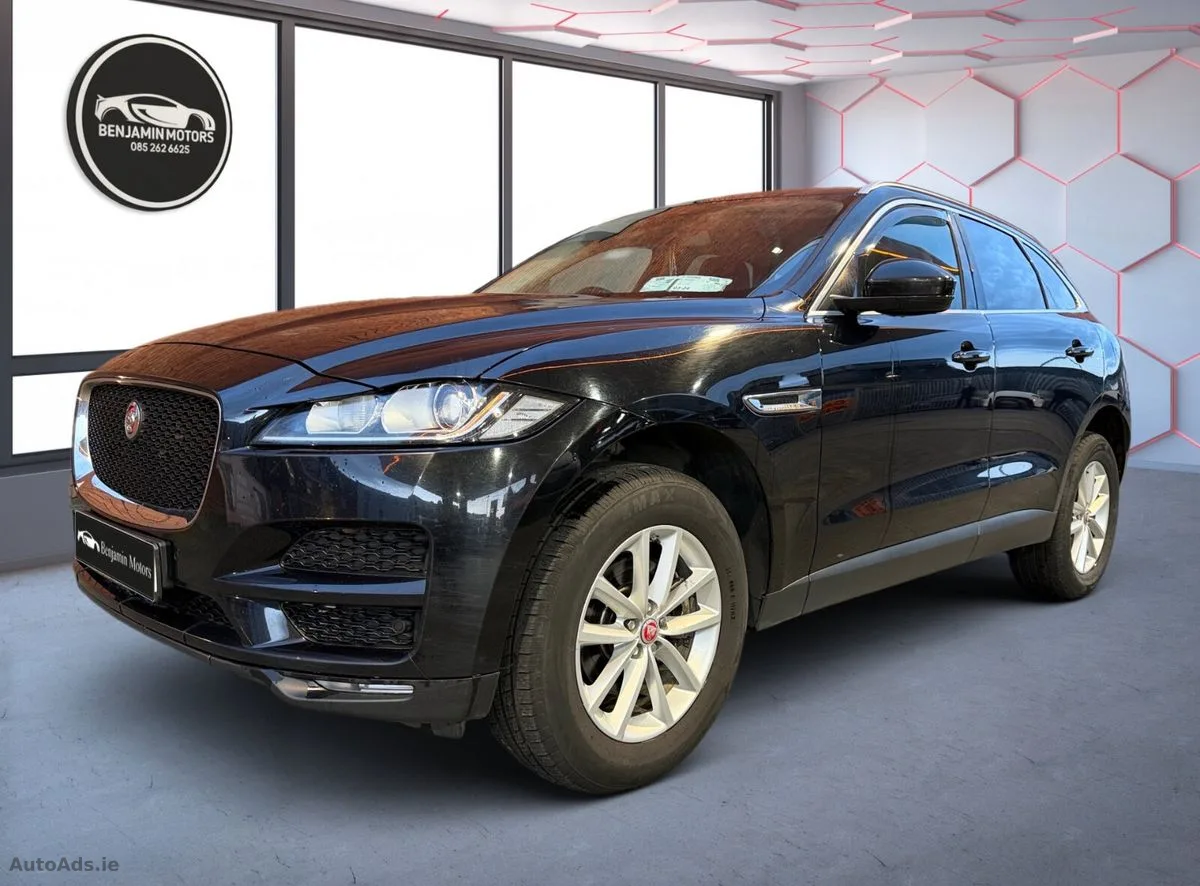 2016 Jaguar F-Pace – photo 2