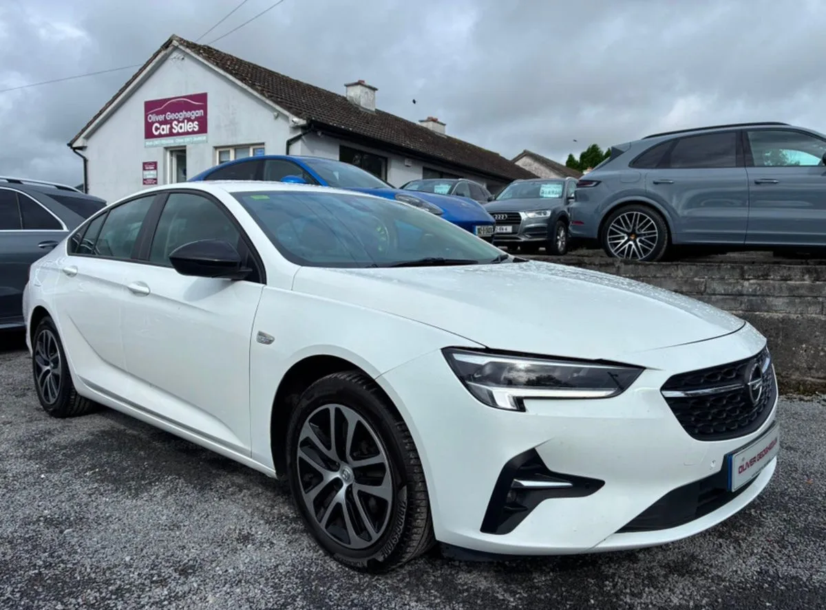 2022 Opel Insignia