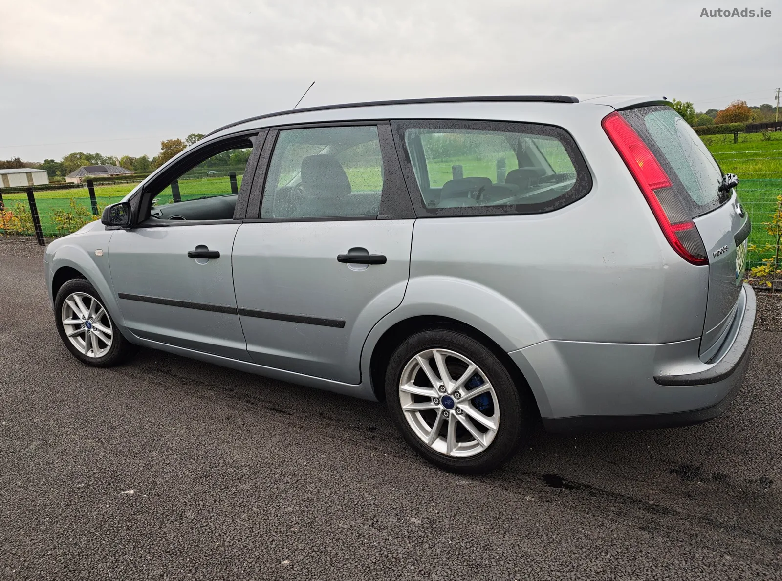 2005 Ford Focus – photo 5