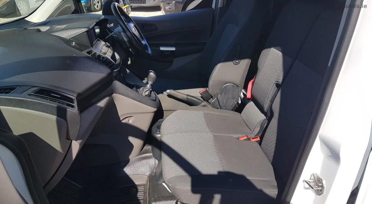 2023 Ford Transit – photo 4
