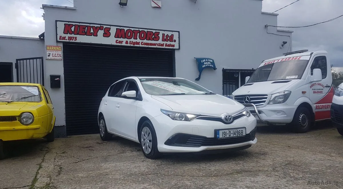 2019 Toyota Auris