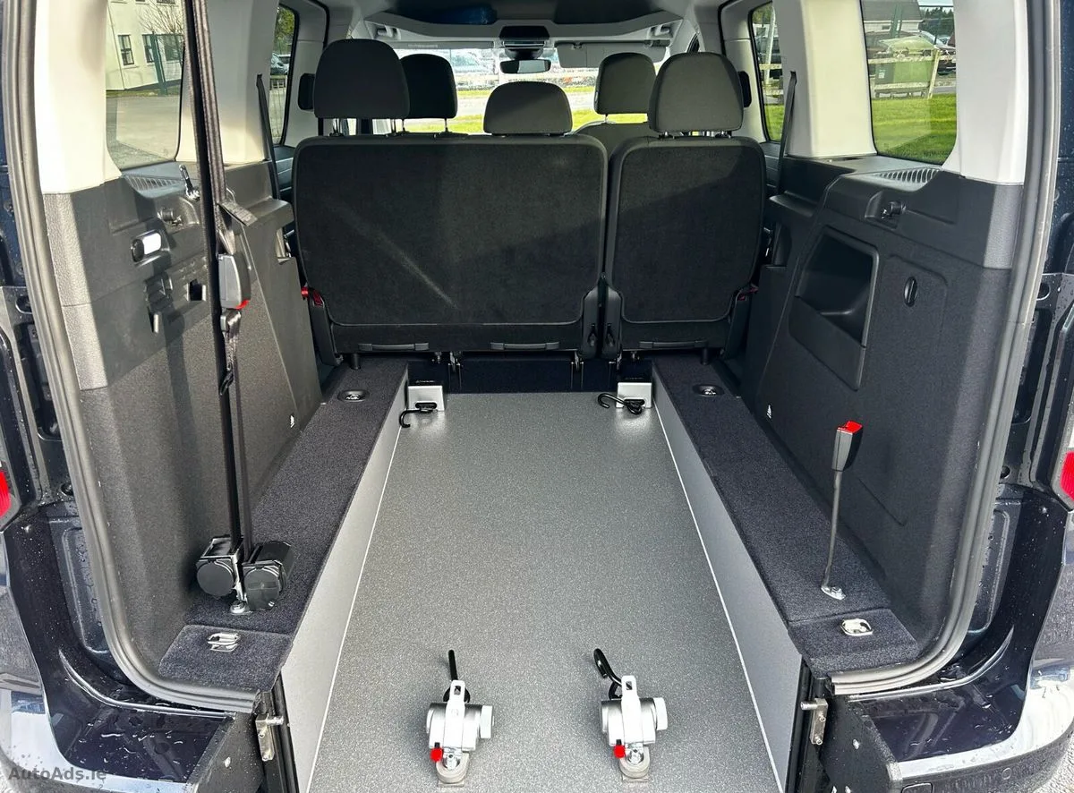 2026 Ford Tourneo Connect – photo 12