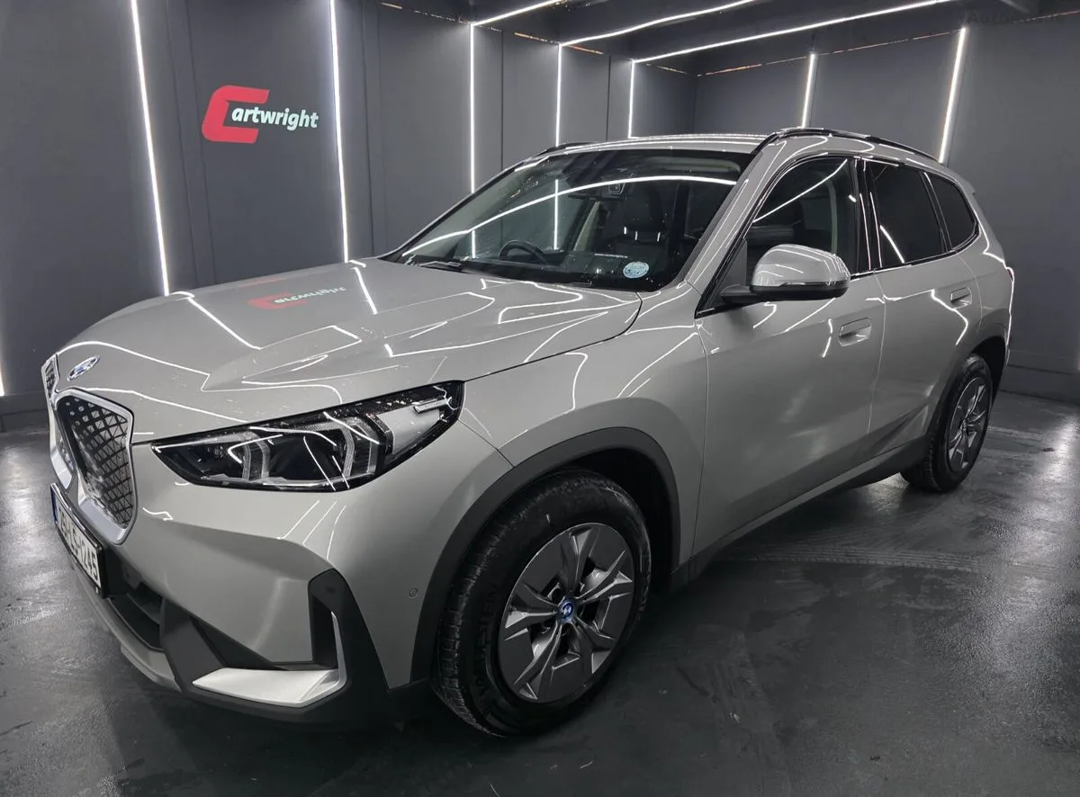 2025 BMW iX1