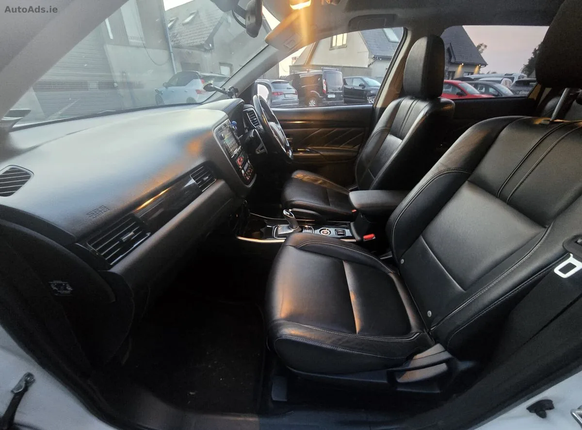 2016 Mitsubishi Outlander – photo 19