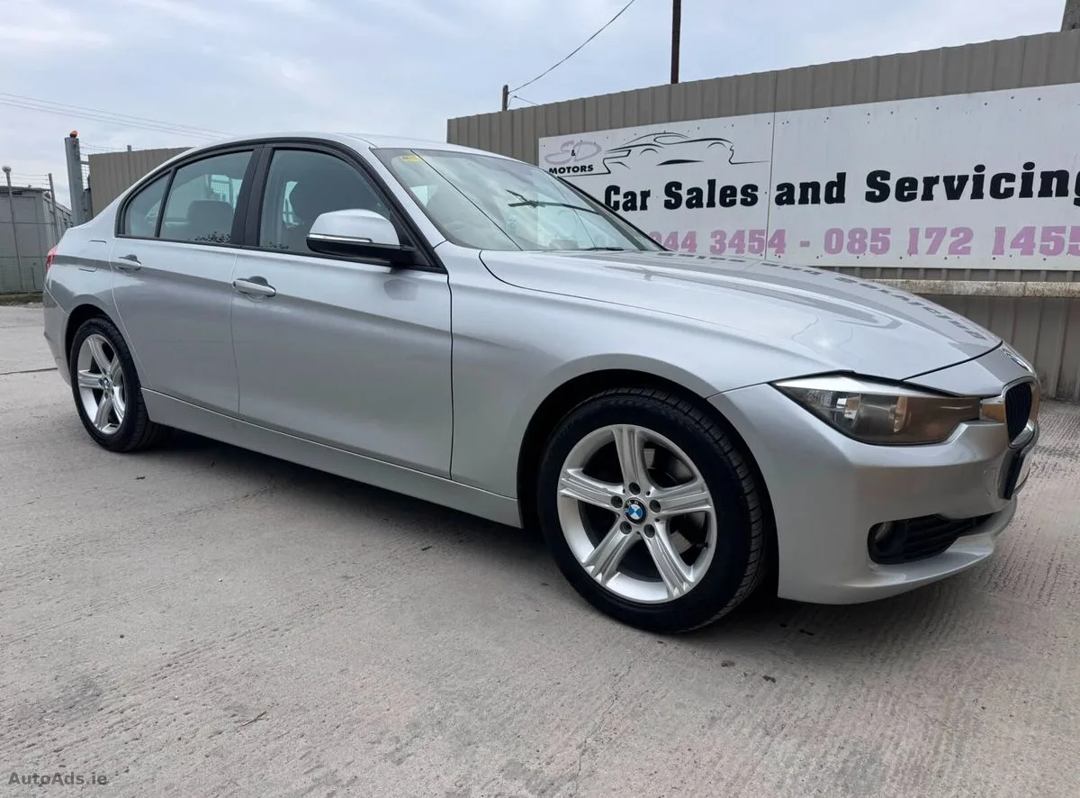 2012 BMW 3-Series – photo 2