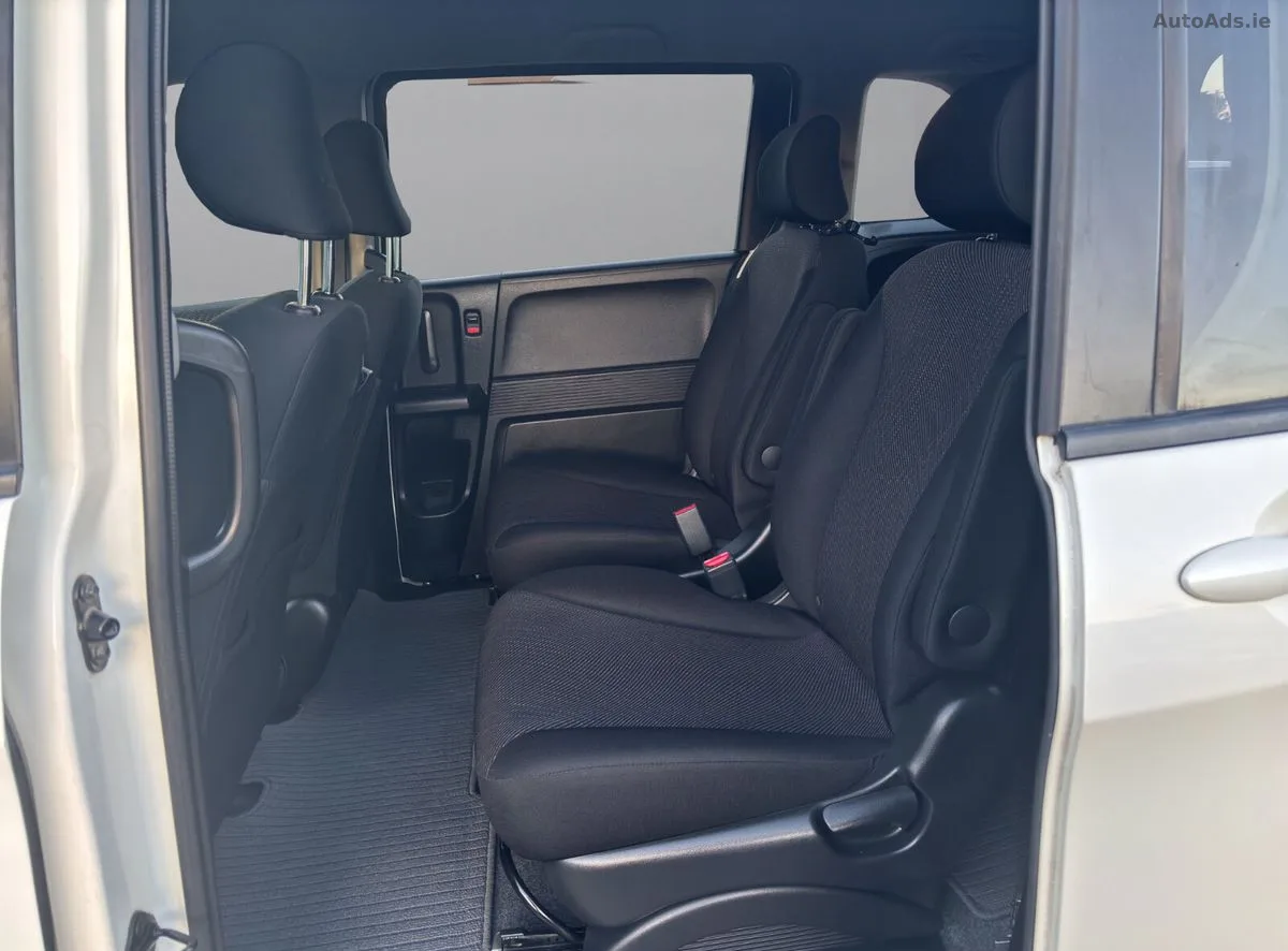 2013 Honda Freed – photo 10