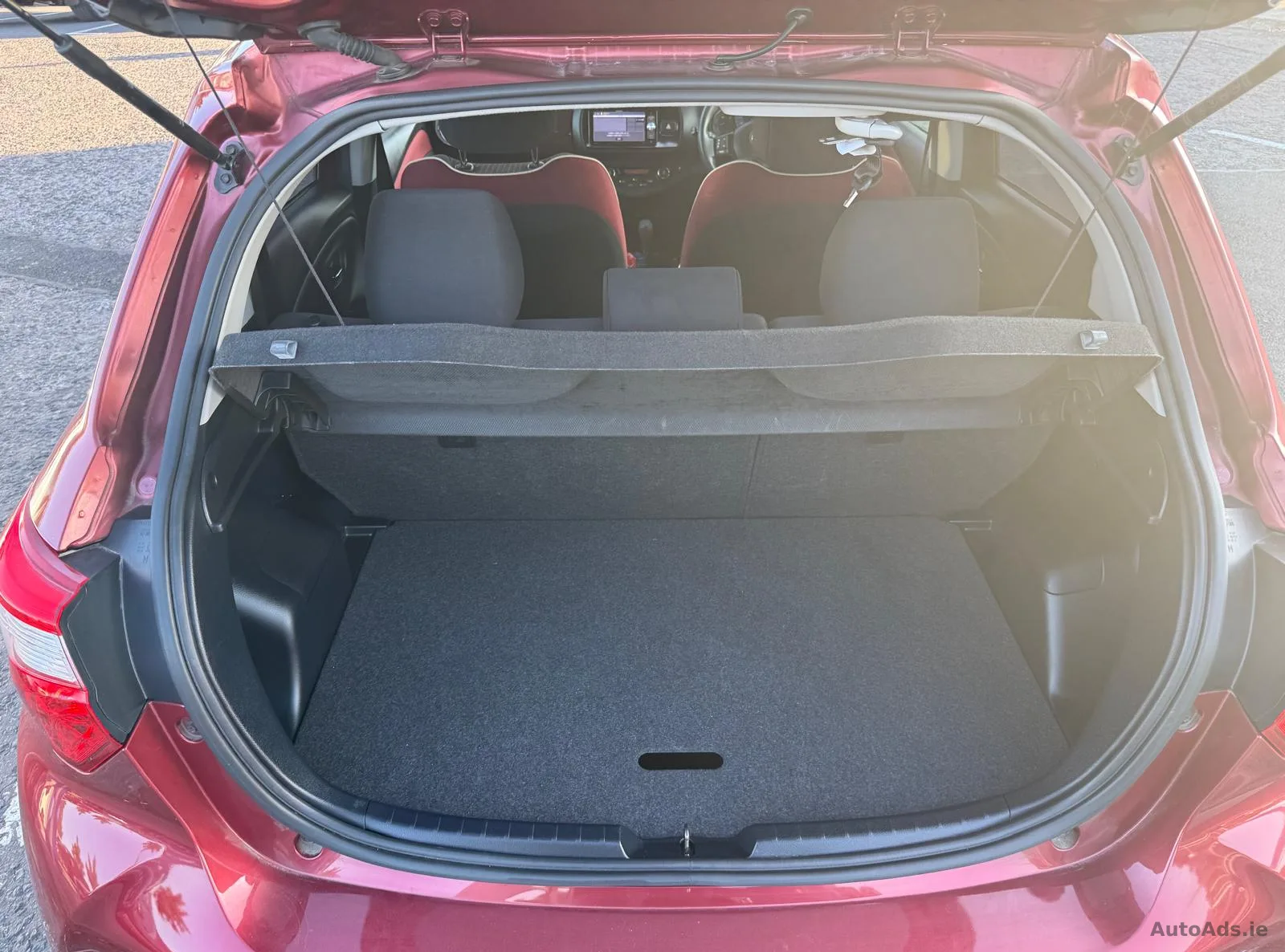 2017 Toyota Vitz – photo 5