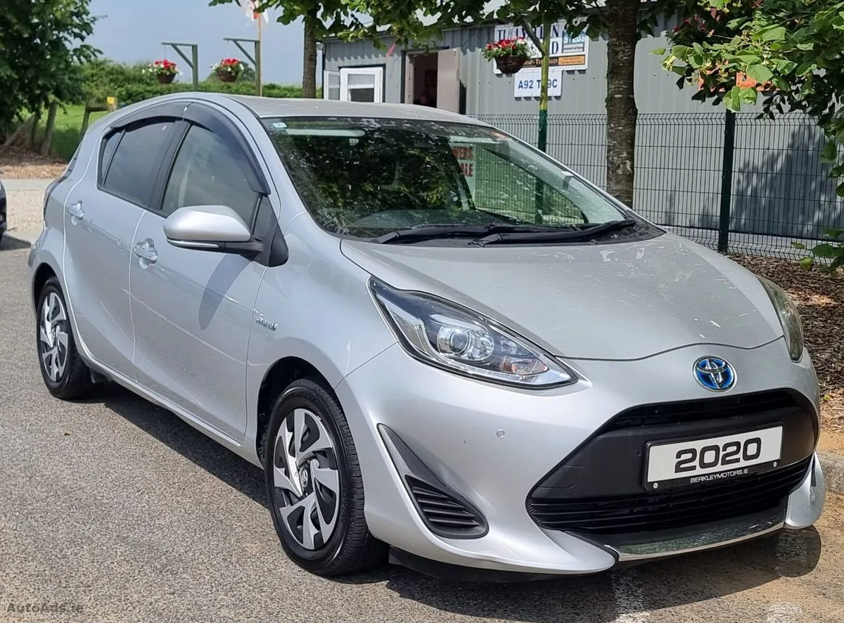 2020 Toyota Aqua – photo 3