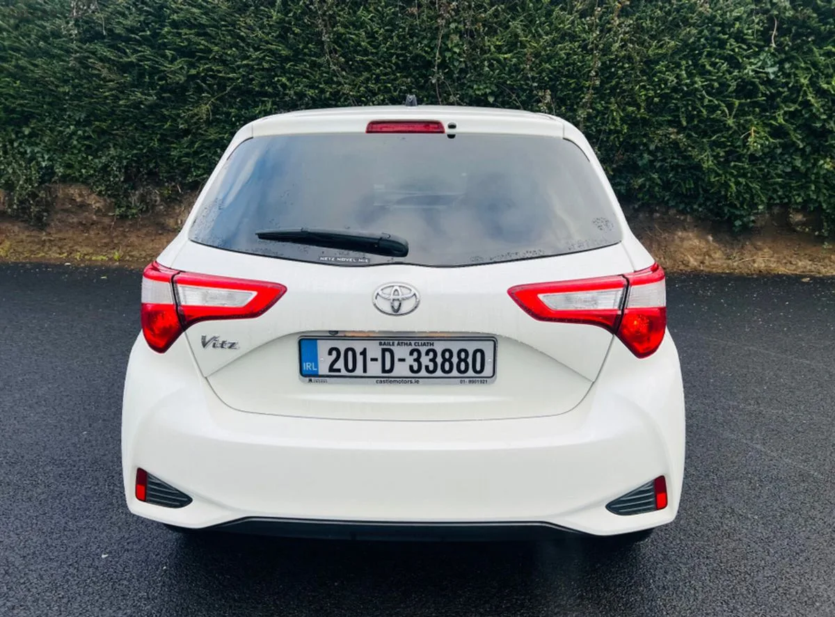 2020 Toyota Vitz – photo 7