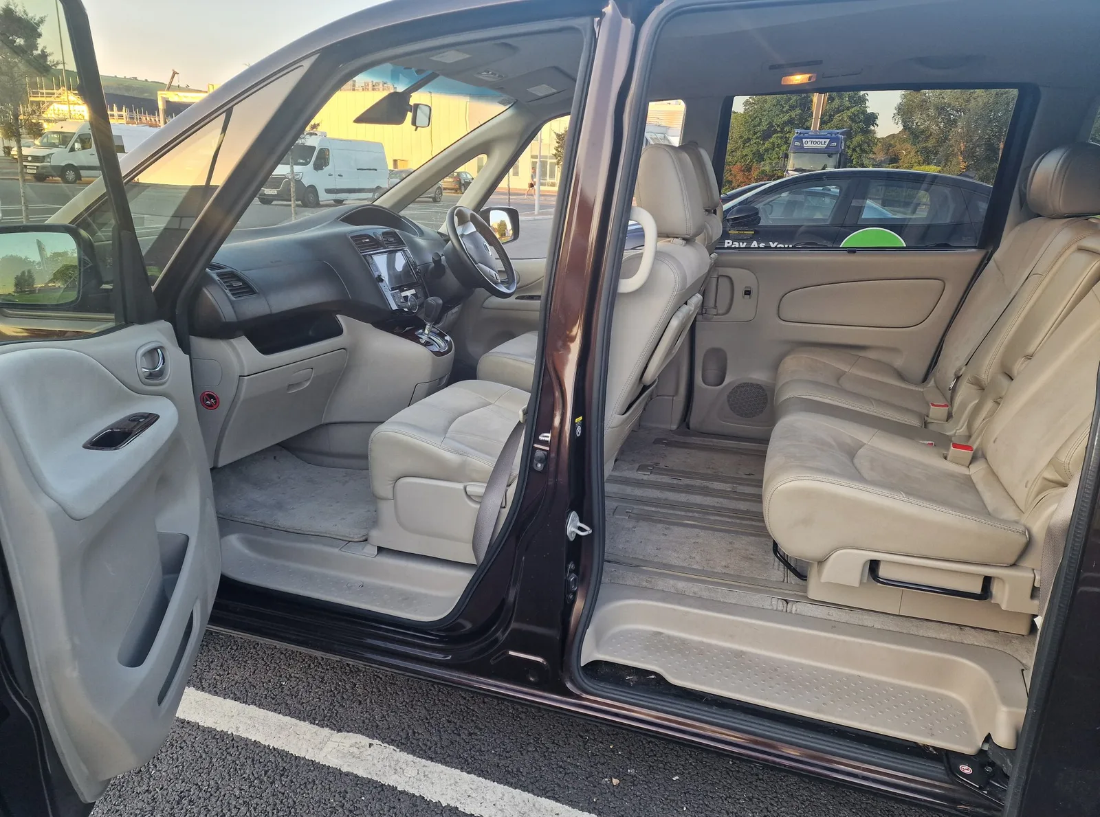 2014 Nissan Serena – photo 10