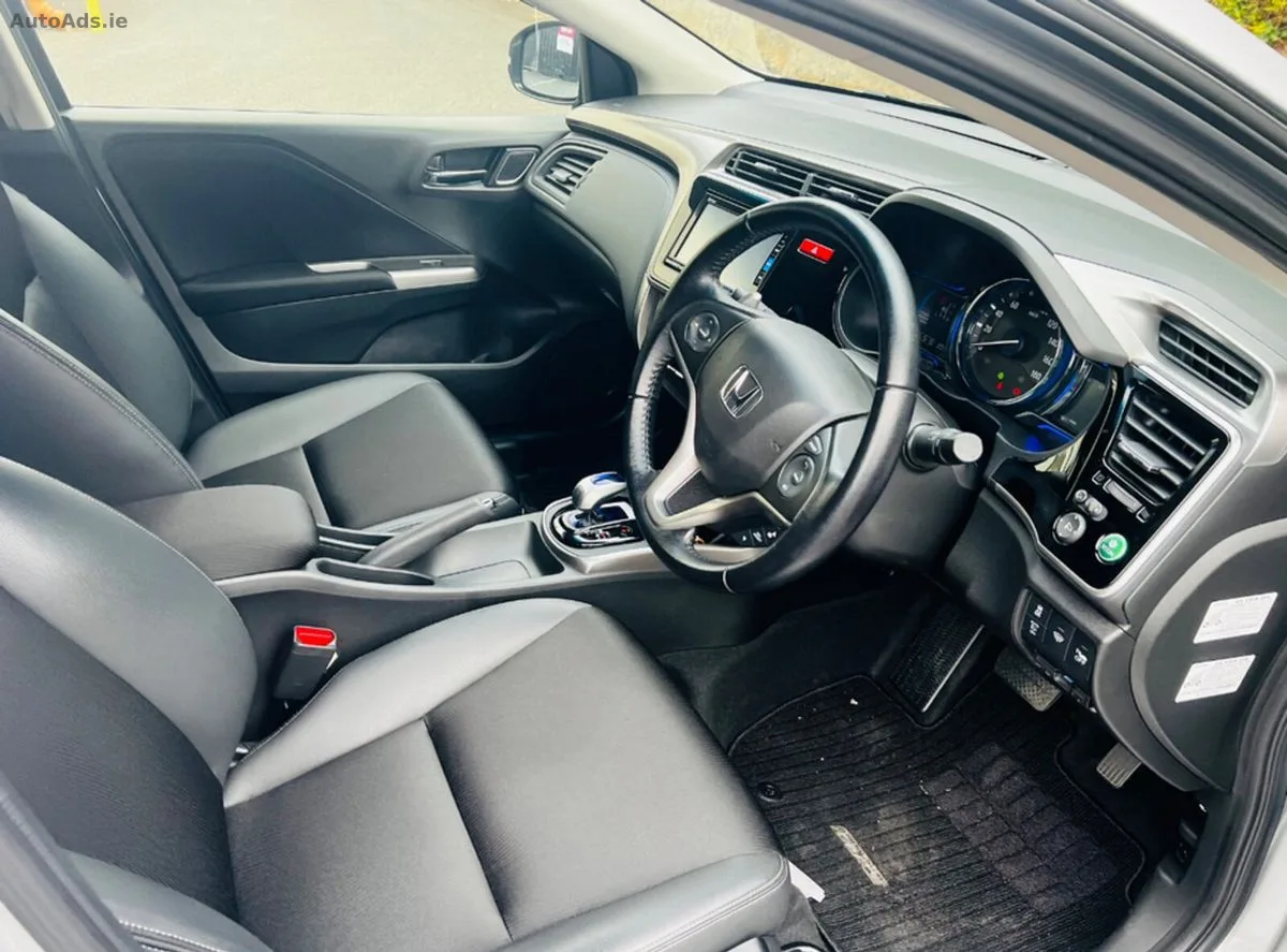 2016 Honda Grace – photo 16