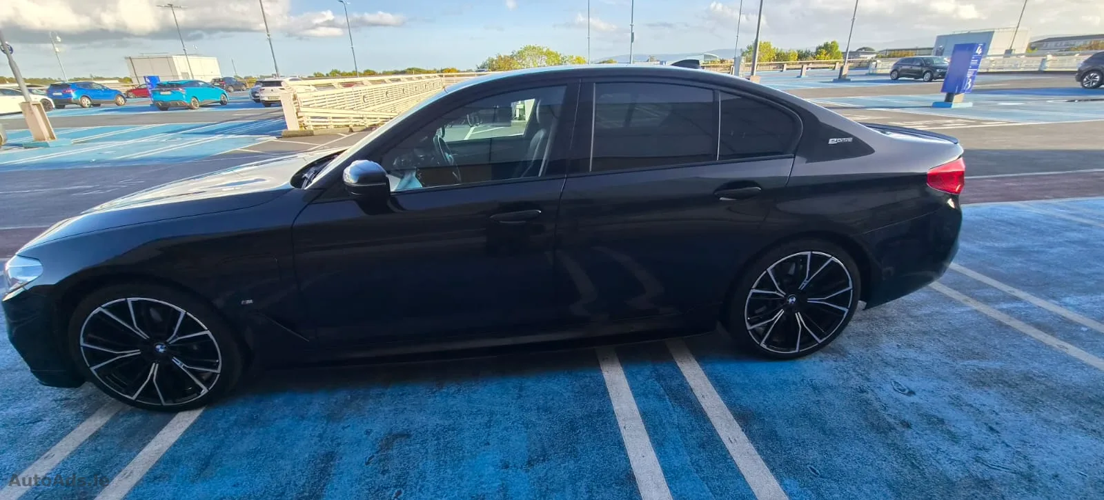 2018 BMW 5 Series – photo 8