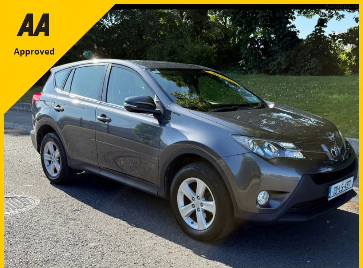 2013 Toyota RAV4 – photo 1