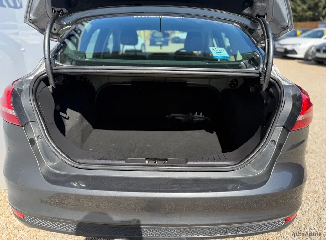 2015 Ford Focus – photo 11