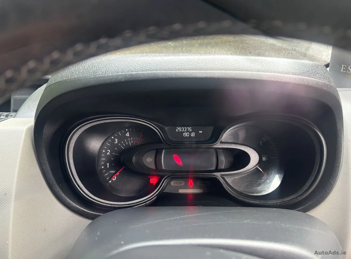 2018 Nissan NV300 – photo 13