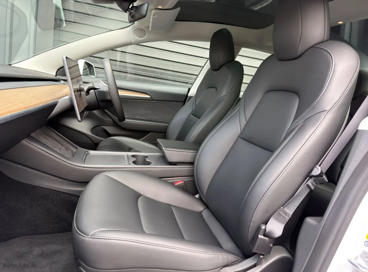 2023 Tesla Model 3 – photo 9