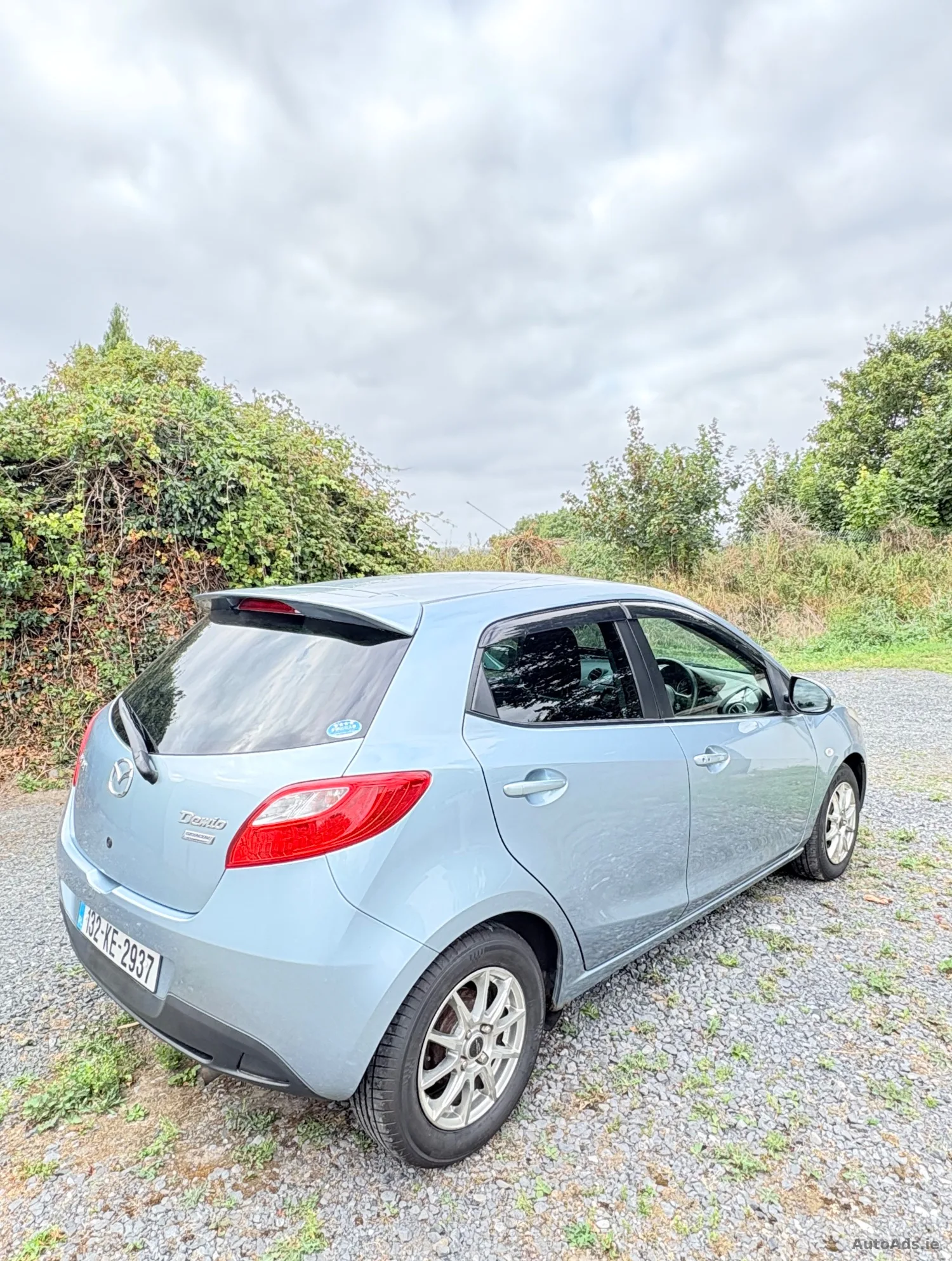 2013 Mazda Demio – photo 4