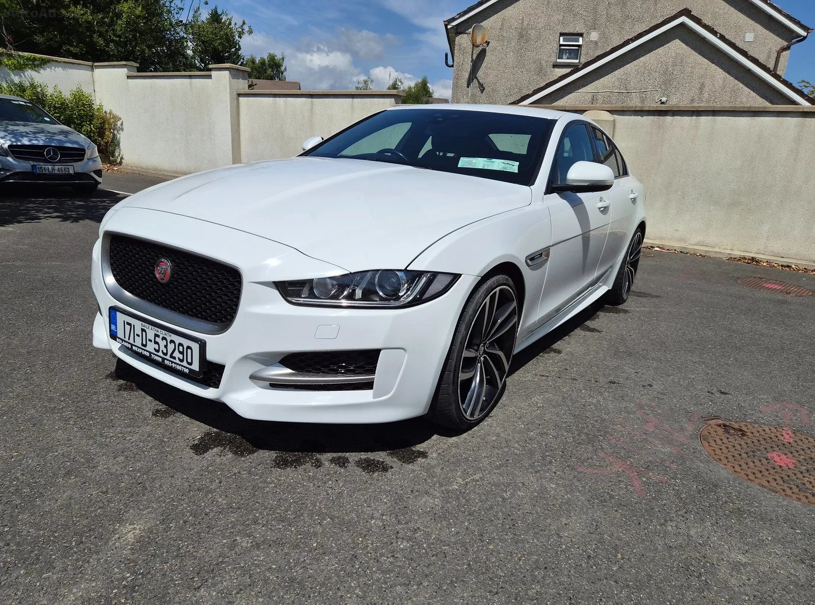2017 Jaguar XE – photo 4