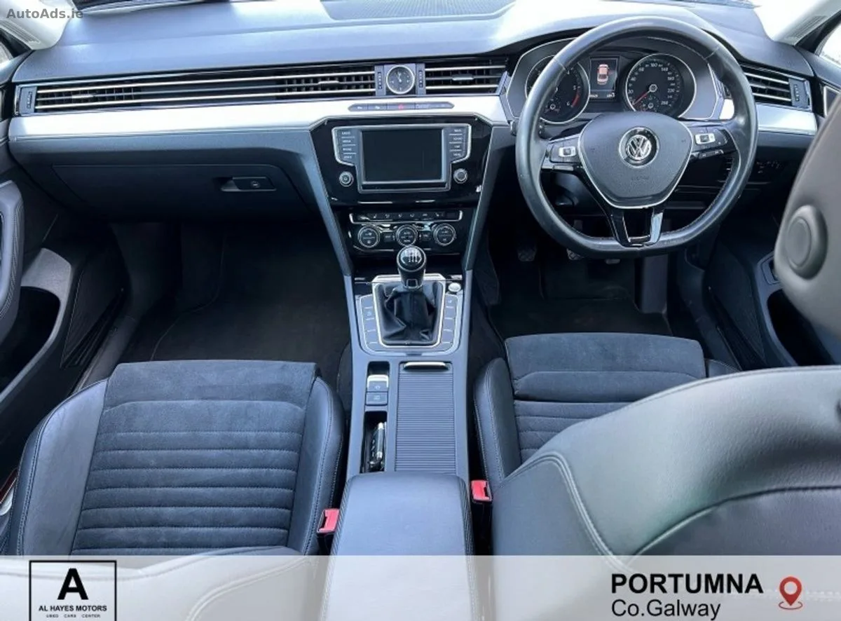 2017 Volkswagen Passat – photo 2