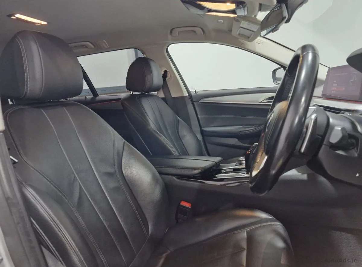 2019 BMW 5-Series – photo 19