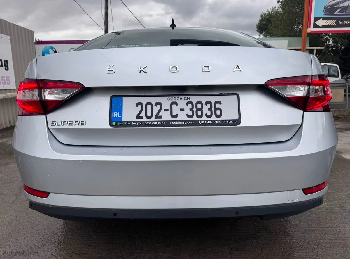 2020 Skoda Superb – photo 3