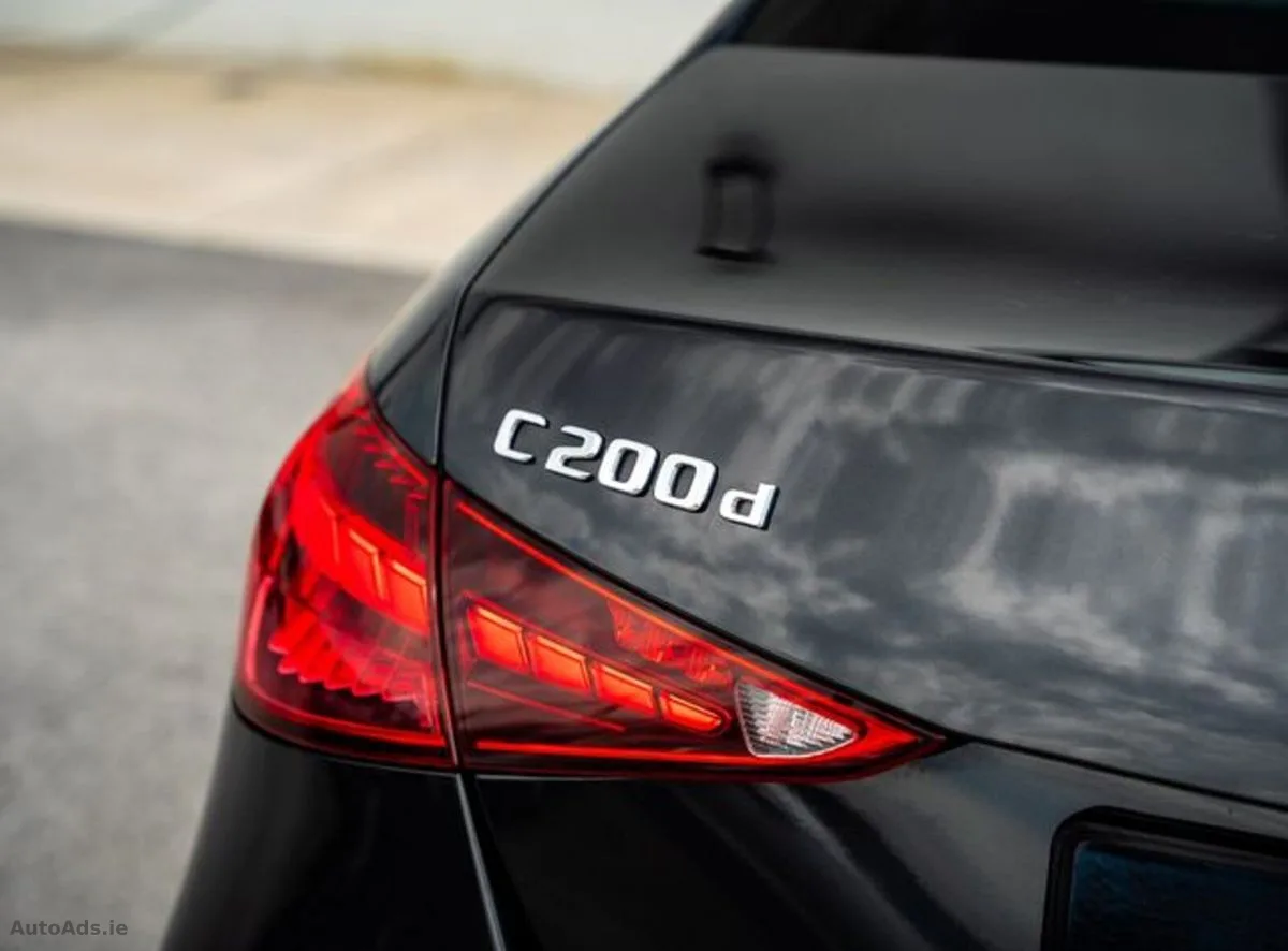 2024 Mercedes-Benz C-Class – photo 12