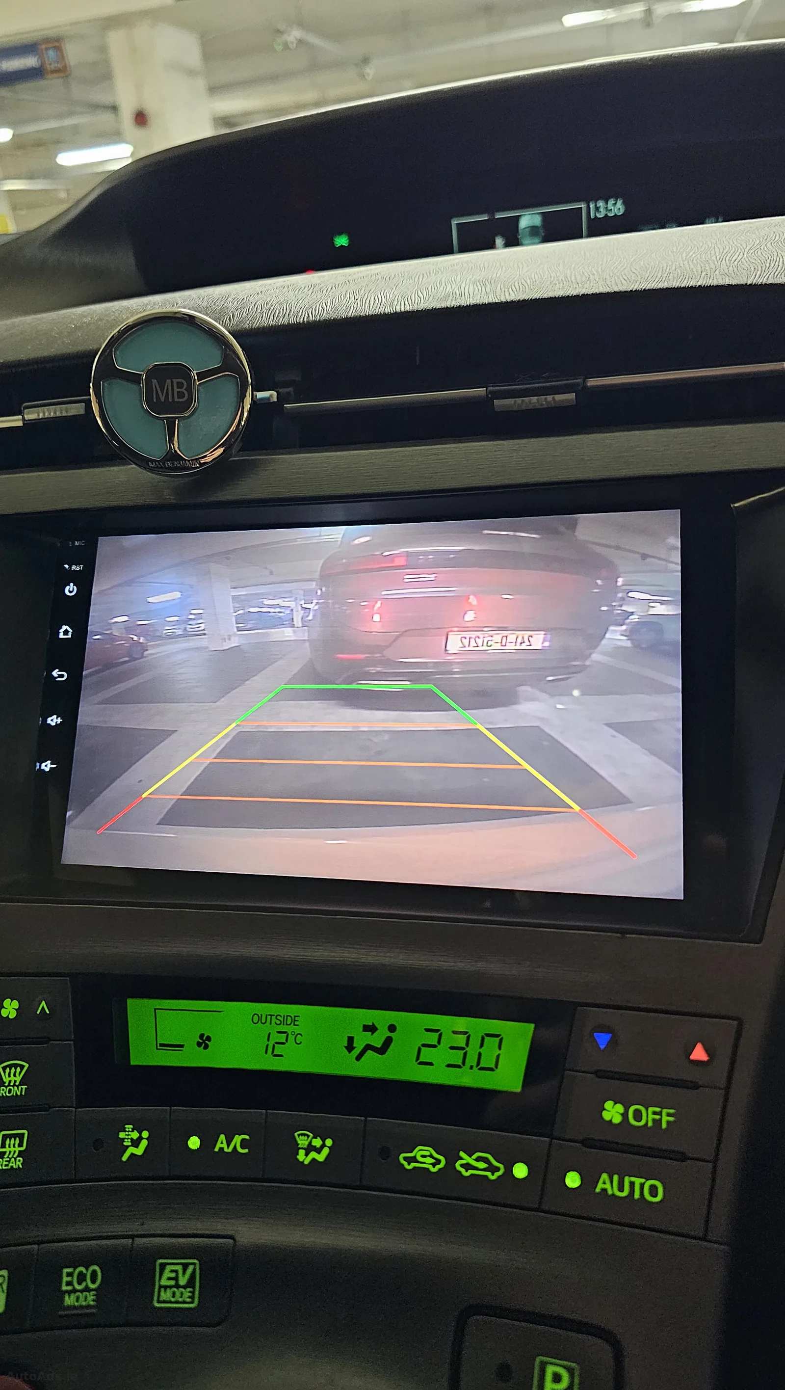 2015 Toyota Prius – photo 6