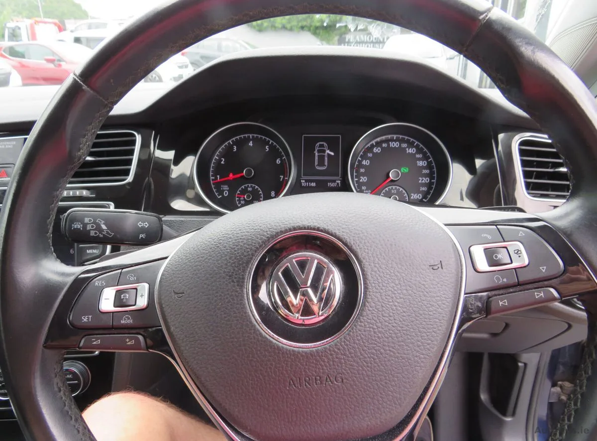 2015 Volkswagen Golf – photo 2