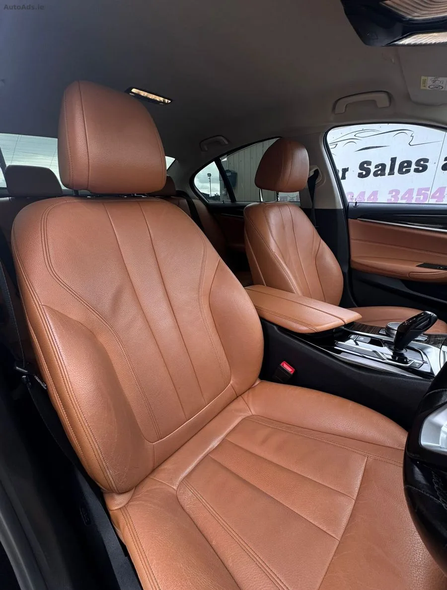 2018 BMW 5-Series – photo 2