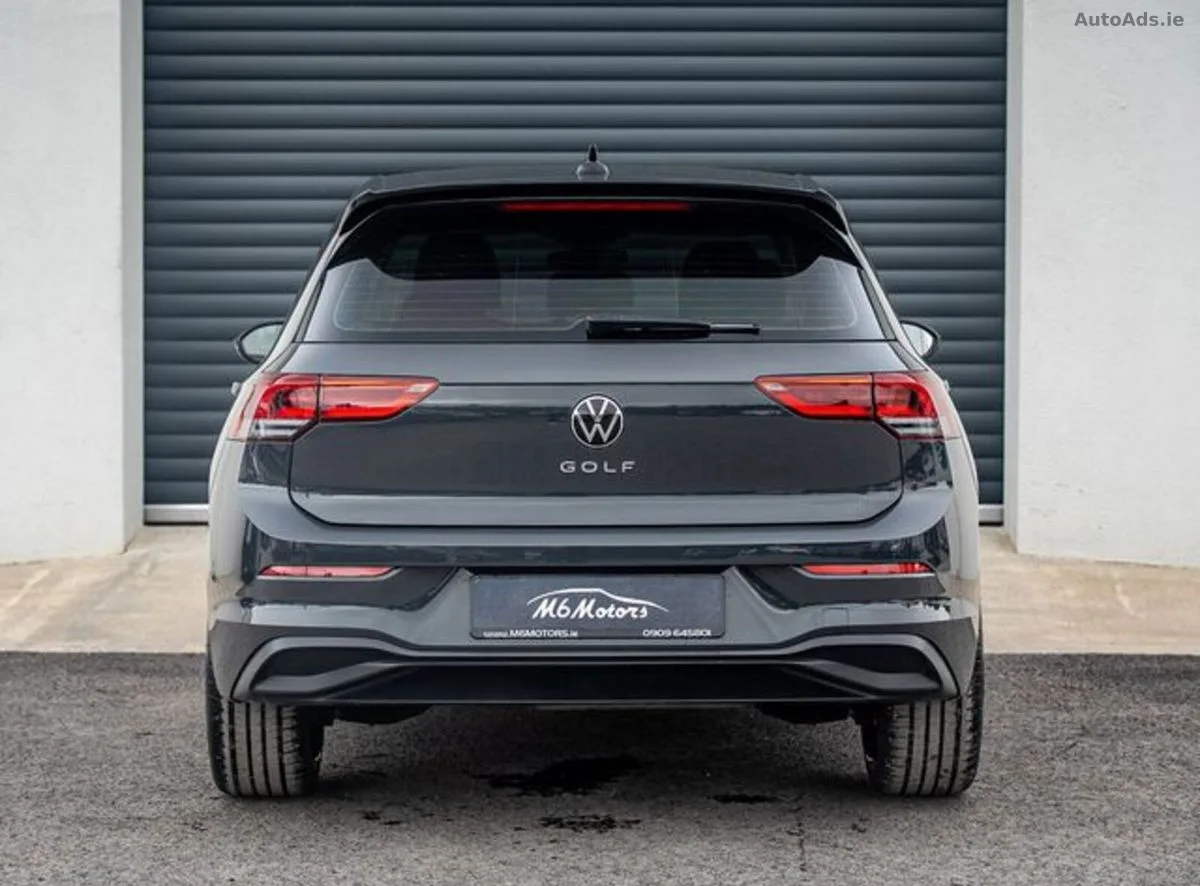 2023 Volkswagen Golf – photo 4