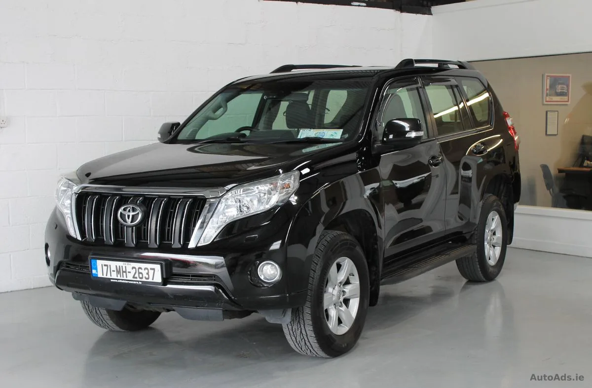 2017 Toyota Land Cruiser