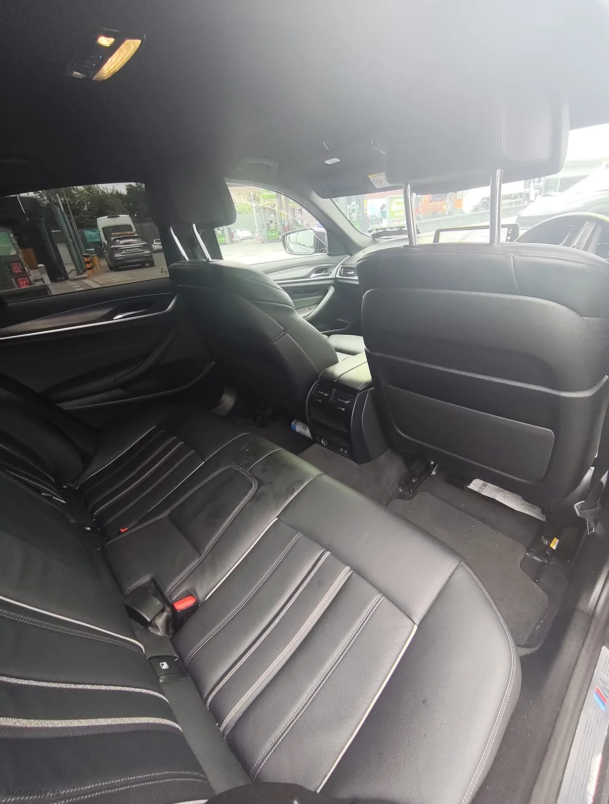 2021 BMW 5 Series – photo 7