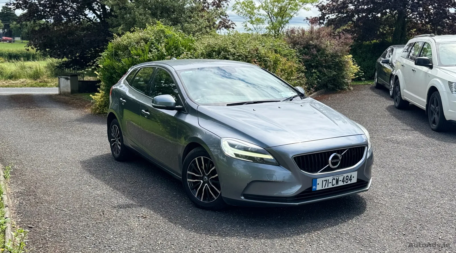 2017 Volvo V40