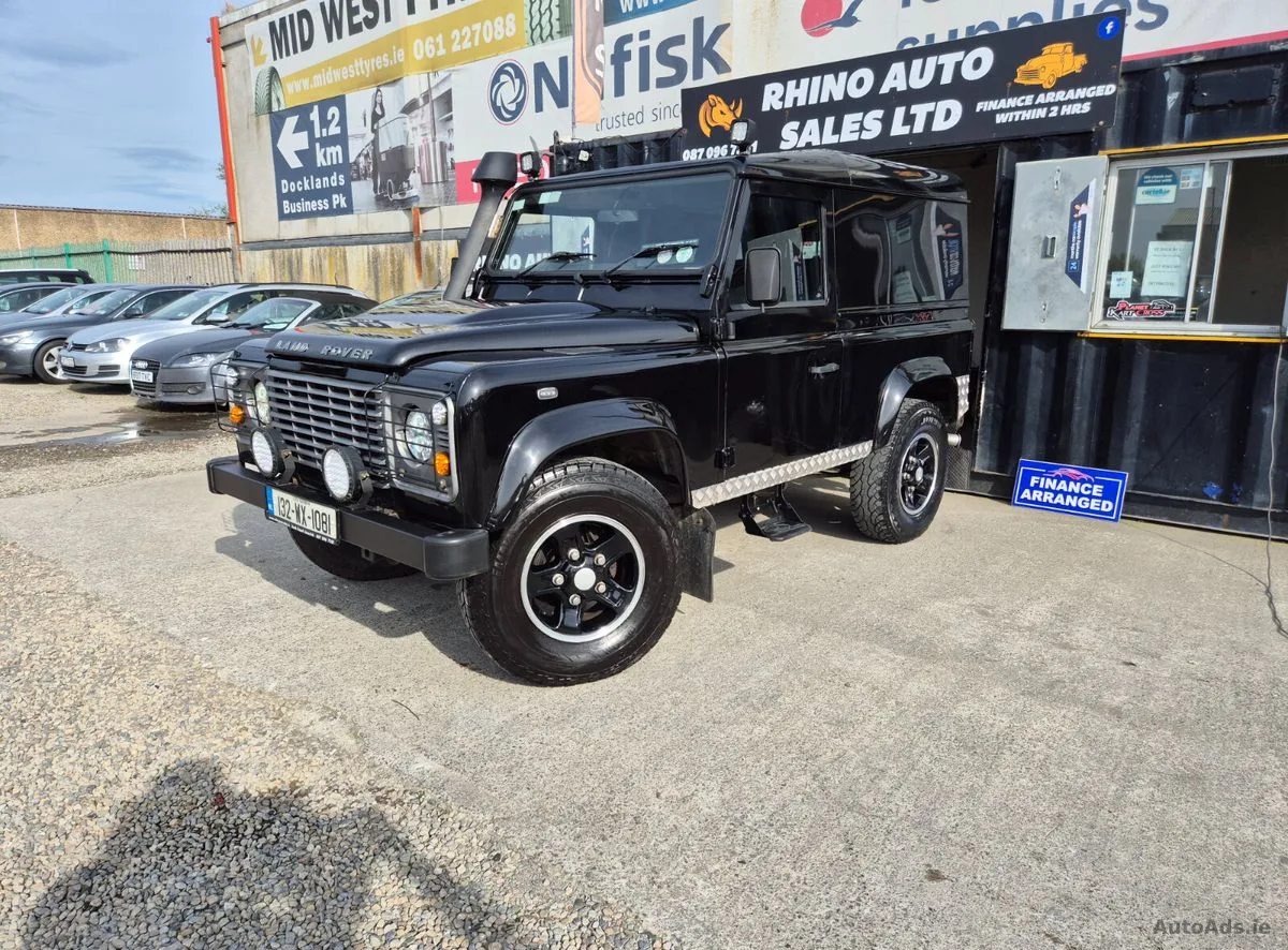 2013 Land Rover Defender – photo 2