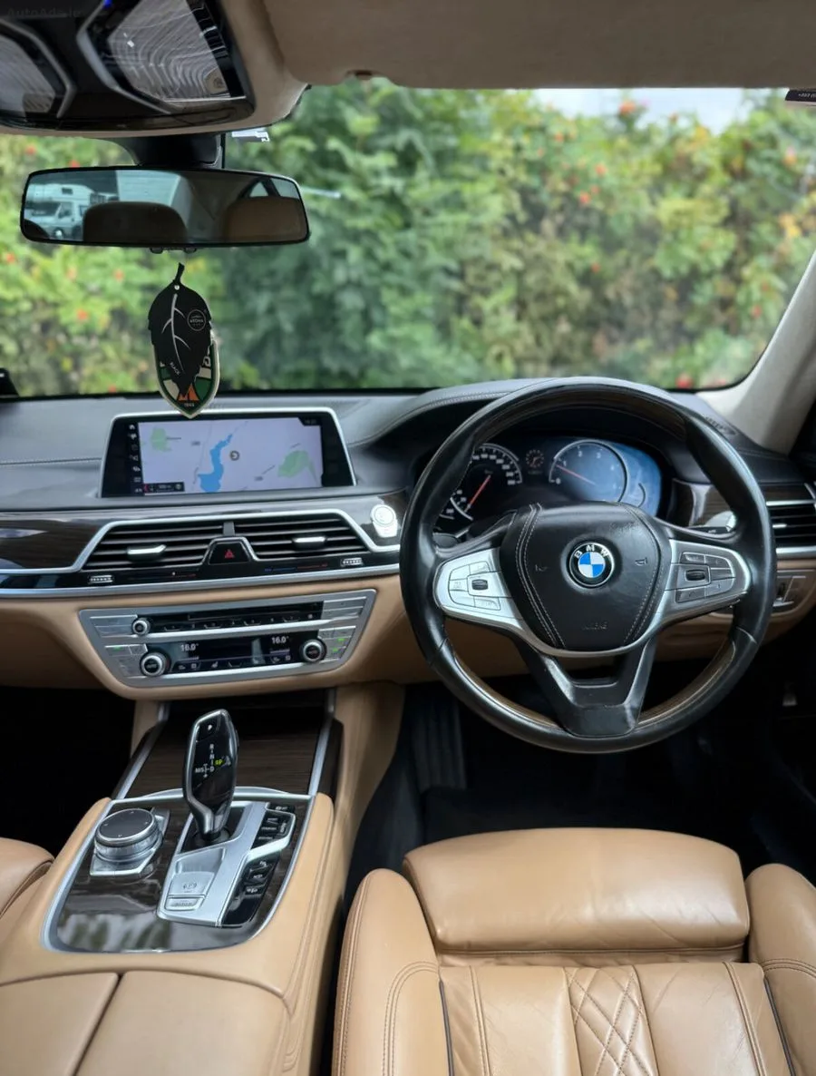 2018 BMW 7-Series – photo 20