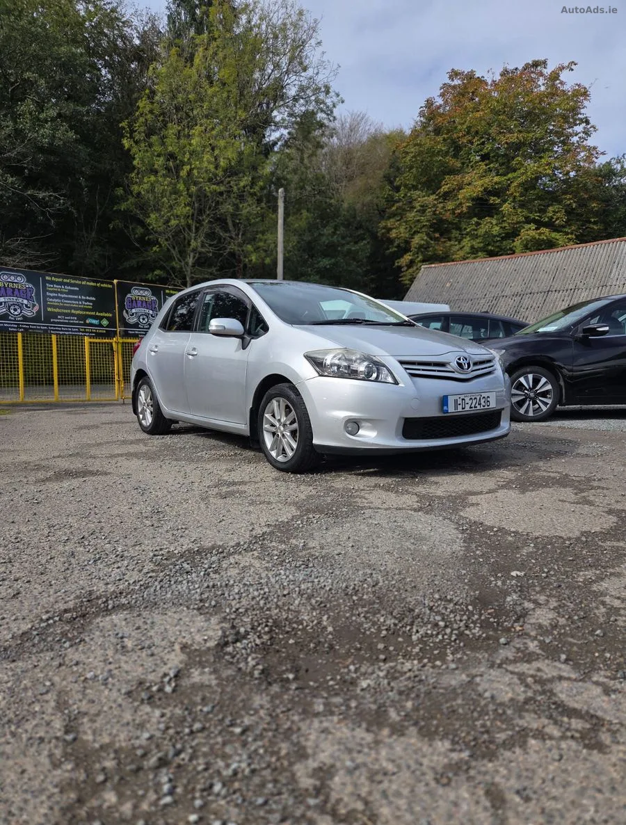 2011 Toyota Auris – photo 2