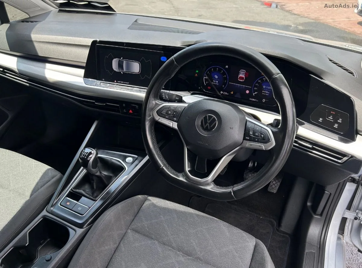 2022 Volkswagen Golf – photo 10