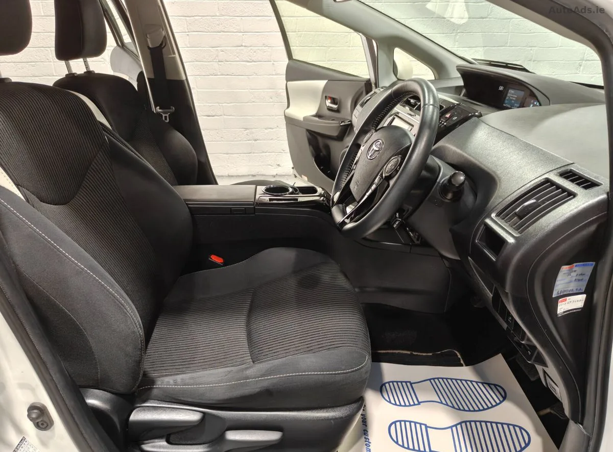 2019 Toyota Prius – photo 16