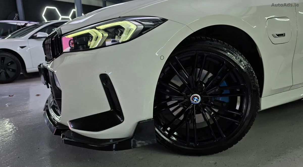 2024 BMW 3-Series – photo 19