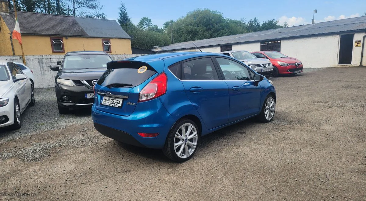 2014 Ford Fiesta – photo 8