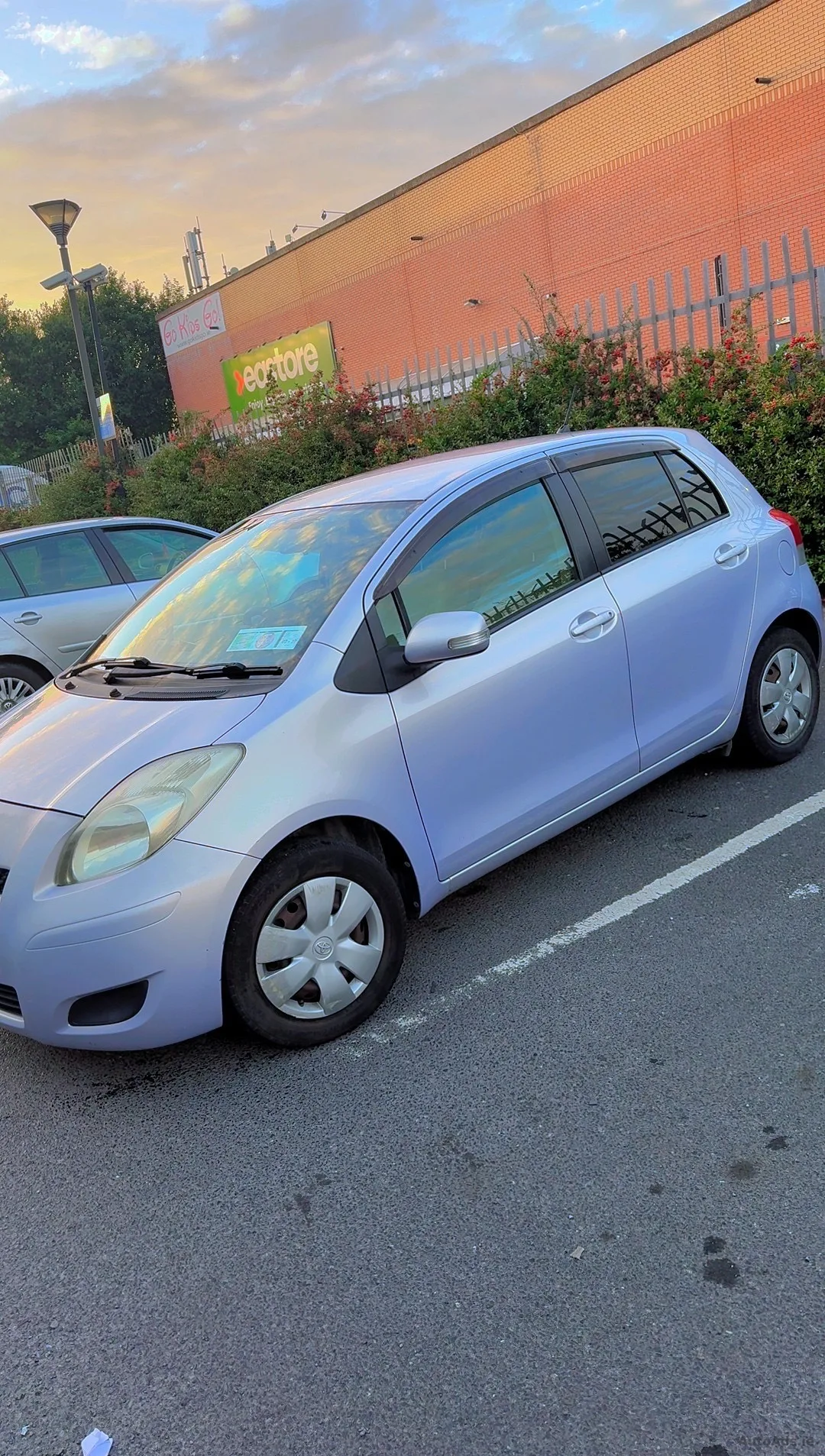 2008 Toyota Vitz – photo 2
