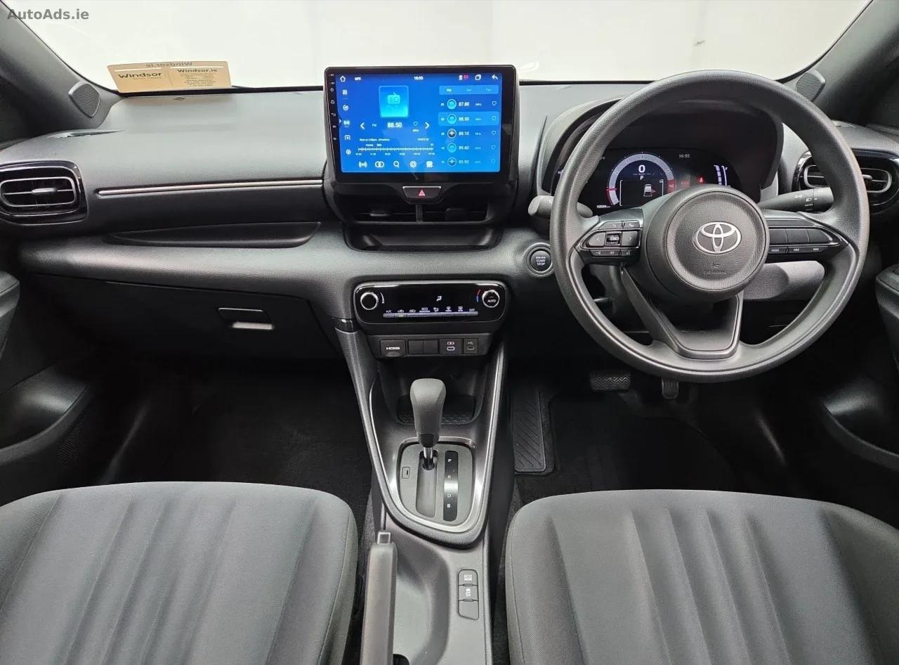 2024 Toyota Yaris – photo 3