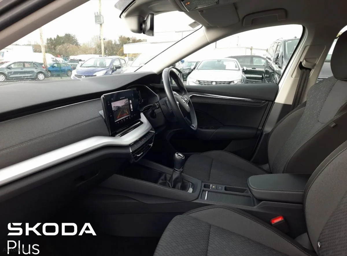 2023 Skoda Octavia – photo 4