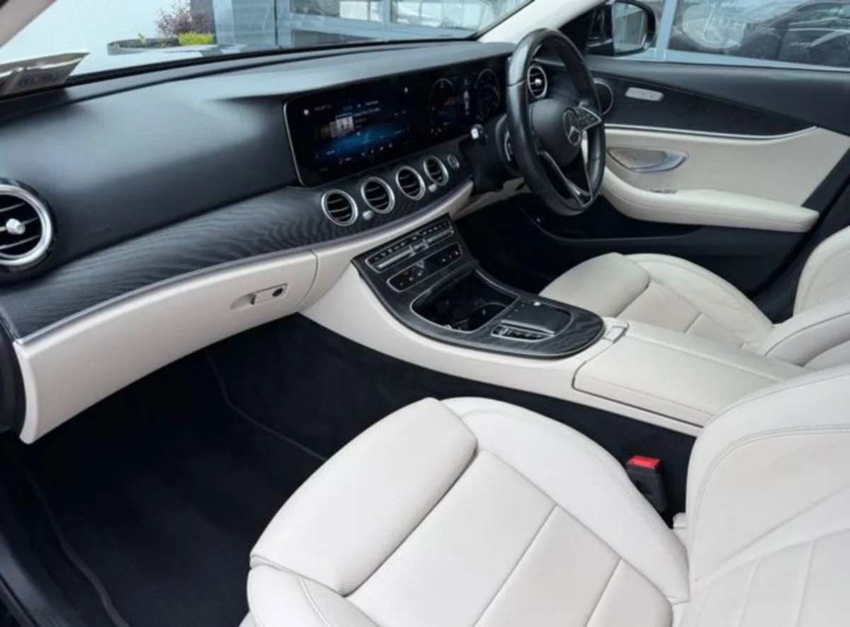 2021 Mercedes-Benz E-Class – photo 11