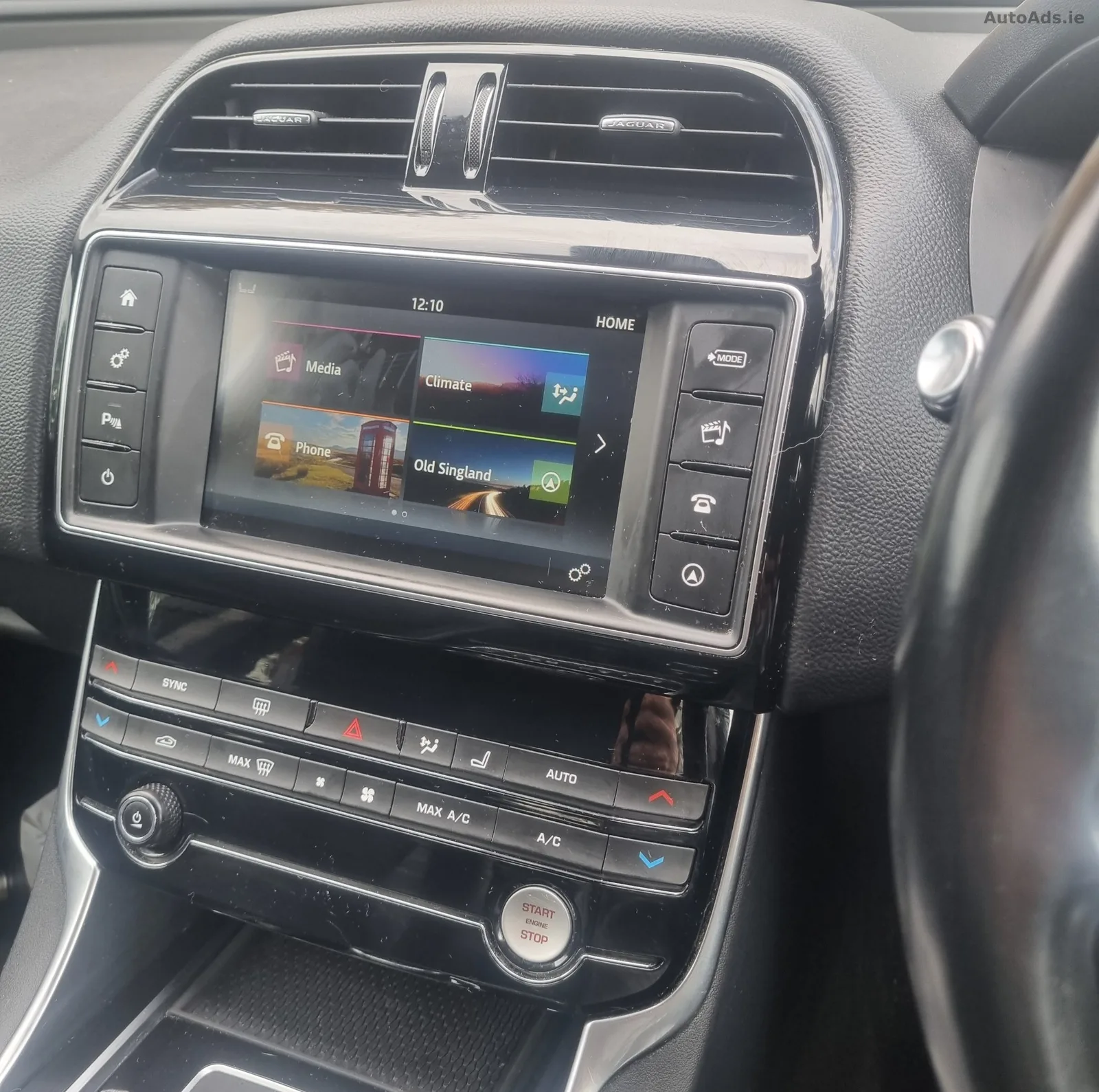2018 Jaguar XE – photo 4