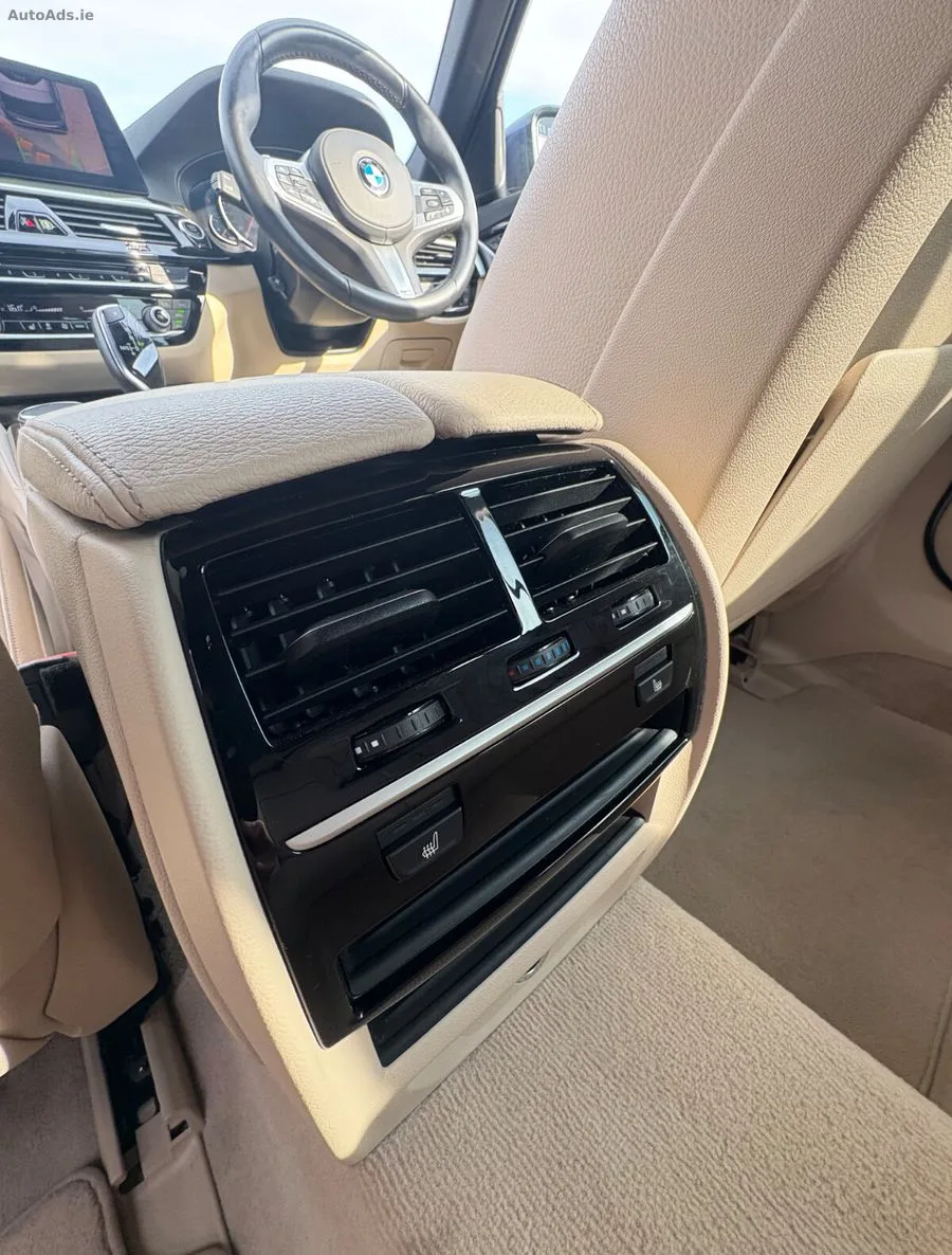 2018 BMW 5-Series – photo 16