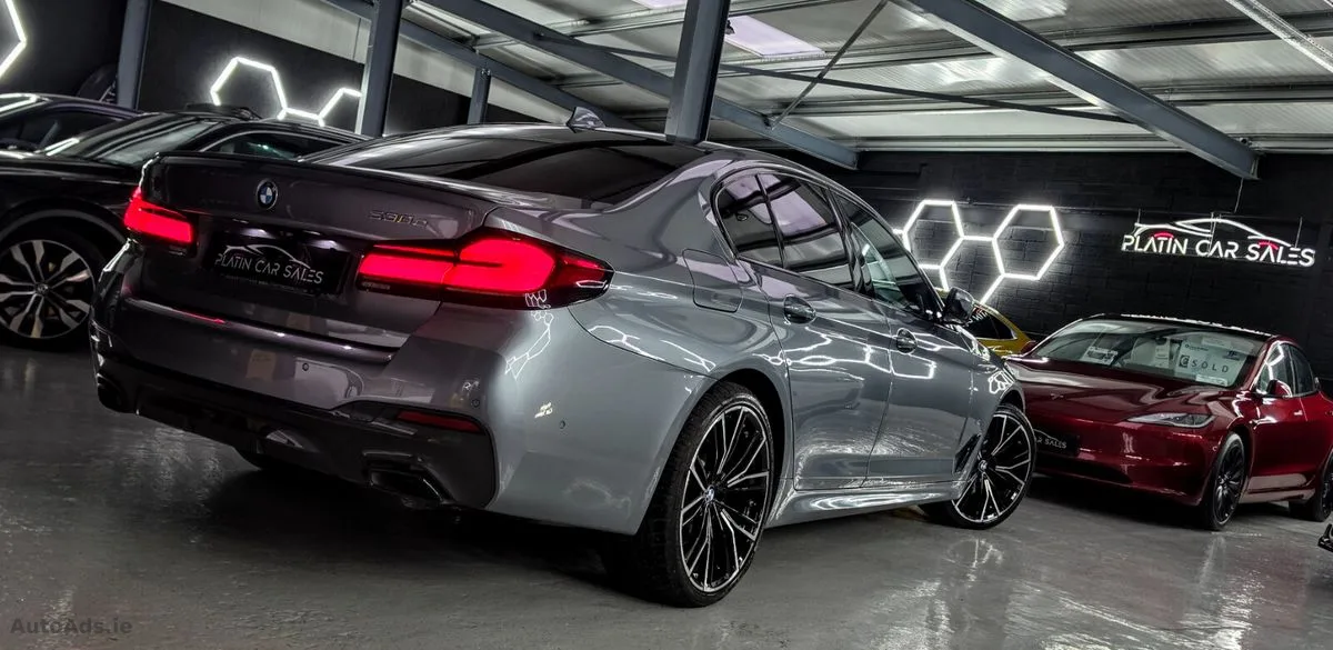 2020 BMW 5-Series – photo 13
