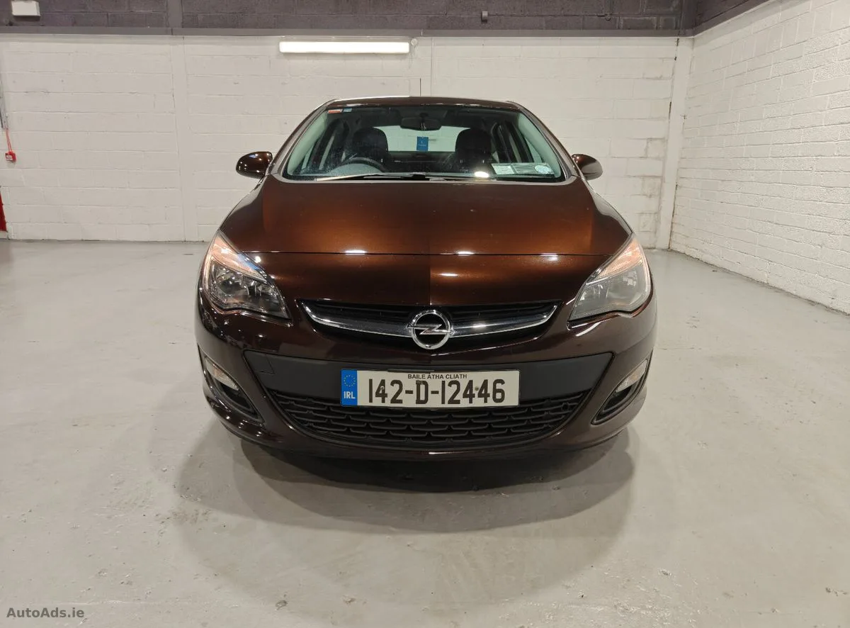2014 Opel Astra – photo 2