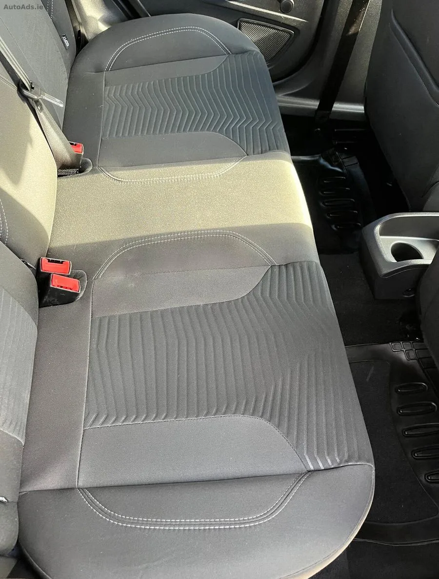 2017 Ford Fiesta – photo 11